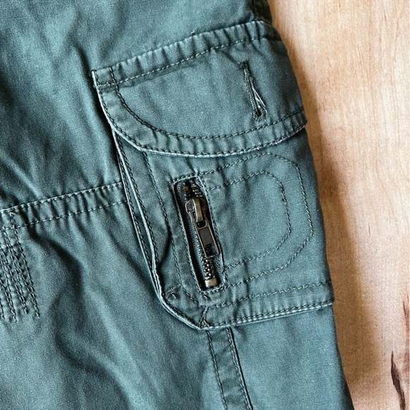 Vintage Y2K Angel Kiss Low Rise Utility Shorts - Picture 9 of 9